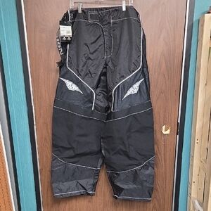 Mission Size XL Senior Black Lightweight Inline Hockey Pant